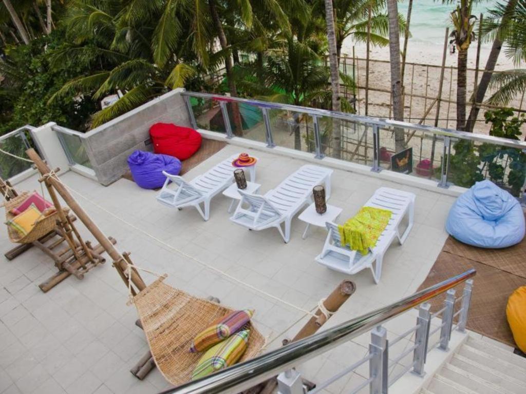 B Pod Hotel Manoc-Manoc Exterior foto